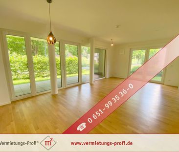 Lichtdurchflutete 2ZKB Erdgeschosswohnung mit Einbauküche, Parkett,... - Photo 1