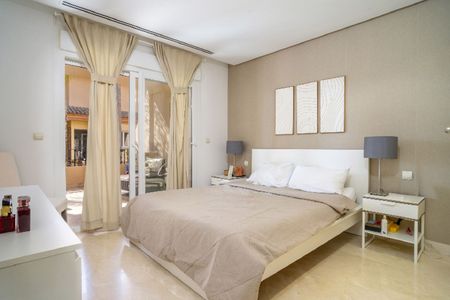 Ground Floor Apartment in Nueva Andalucía - Photo 5