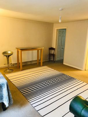 2 Bed Flat, Sillwood Place, BN1 - Photo 1