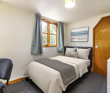 5 bedroom semi-detached house to rent - Photo 6