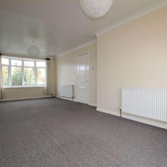 Tunwell Greave, Sheffield, S5 - Photo 1