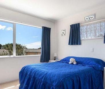 A Greerton Gem! Greerton - Photo 2