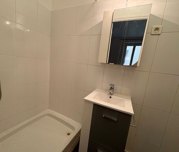 STUDIO 20 m2 – REFAIT A NEUF – en rez-de-chaussée – sur COUR – - Photo 6