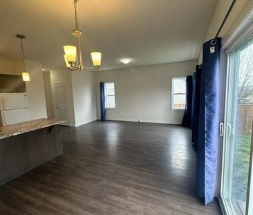 25 KENDELL Lane Unit# Upper, Ingersoll, Ontario, N5C3J1 - Photo 2