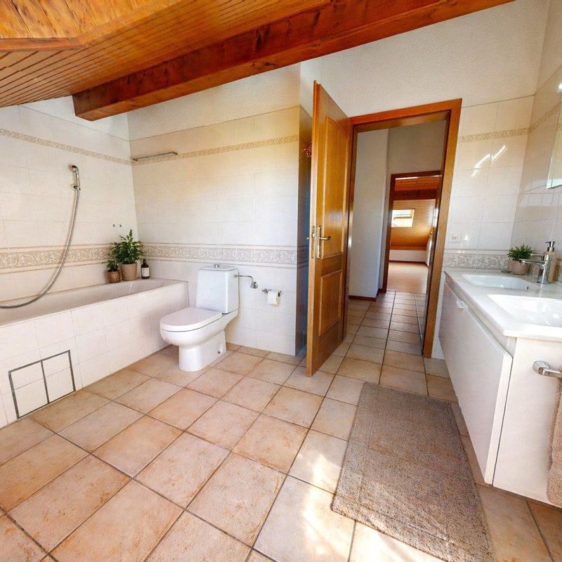 4.5 Zimmer, 124 m², 2. Stock - Photo 1