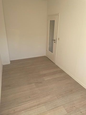 Schöne, helle 2-Zimmer-Wohnung mit Einbauküche in Uni-Nähe - Photo 5