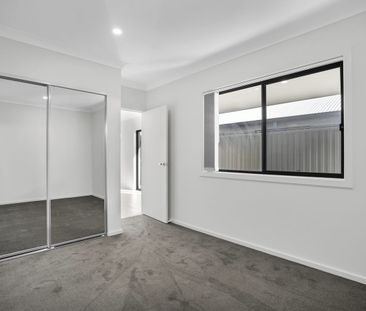 Modern Granny Flat with Private Access and Outdoor Space - Photo 2