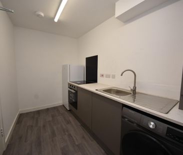 1 bed Room for Rent - Photo 2