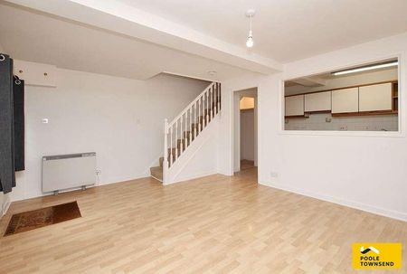 Ulverston, Cumbria, LA12 - Photo 4