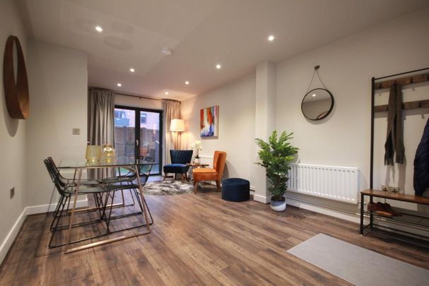 4 bedroom townhouse to rent - Photo 1