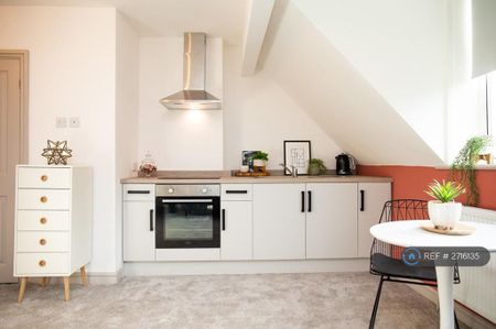 1 bedroom flat to rent - Photo 3