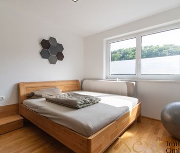 Großzügige 2-Zimmer-Wohnung mit heller Terrasse in Lichtenberg zu v... - Photo 3