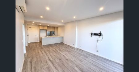 Convenient Ground Floor Apartment - 3 min walk to Tallawong Metro & shops - Photo 5