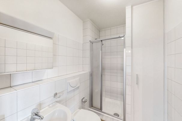 Spazioso e luminoso 1.5 locali immerso nel verde - Photo 1