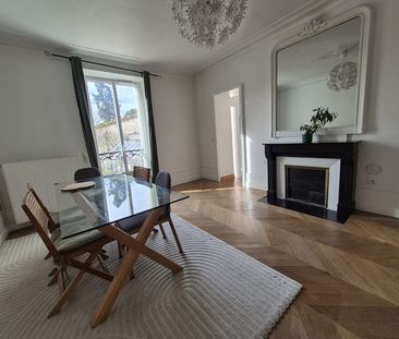 Location Maison 7 pièces 209m² - Photo 2