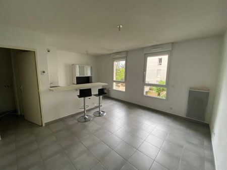 Location Appartement 1 pièce 29m² DECINES CHARPIEU 69150 - Photo 5