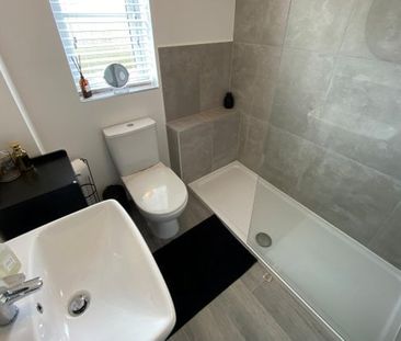 Texan Close, Warton - Photo 4