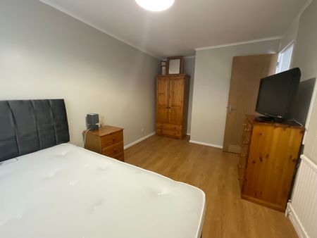 1 Crosby Street, Belfast, BT13 2HJ - Photo 4