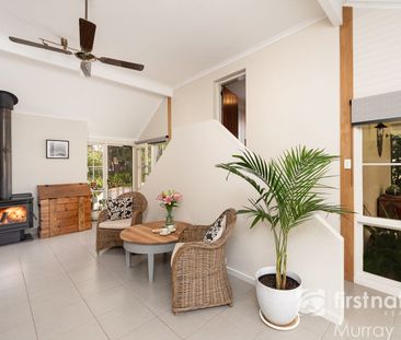 Stunning Four Bedroom Home with Guest Cottage - Photo 6