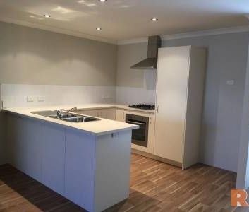 Low Maintenance 2 Bedroom Unit - Photo 6