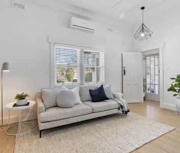 Refurbished deco brilliance steps to the botanical gardens! - Photo 1