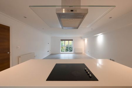 Le Marchant, Townsend Gate, Berkhamsted. - Photo 3