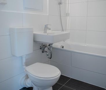 Move in and feel good… - Photo 1