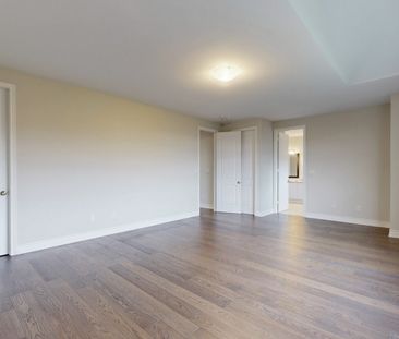 For Lease - 138 Crane Street, Aurora, Ontario - Photo 3