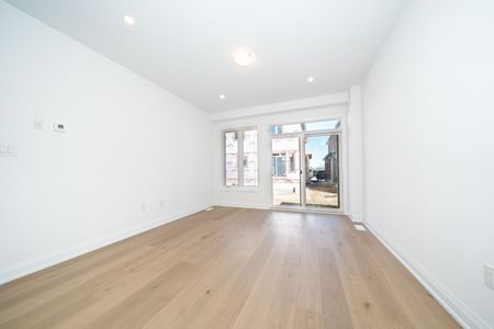 For Lease - 26-1 Ranch Terrace, Barrie, Ontario - Photo 2