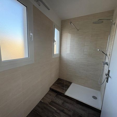 Location Appartement 3 pièces 71m² NICE 06000 - Photo 4