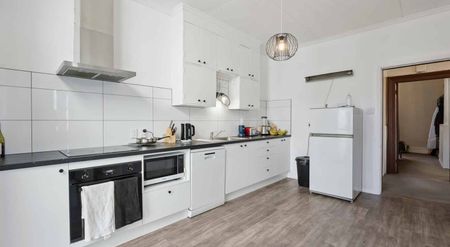 2026 Student Flat - Photo 5