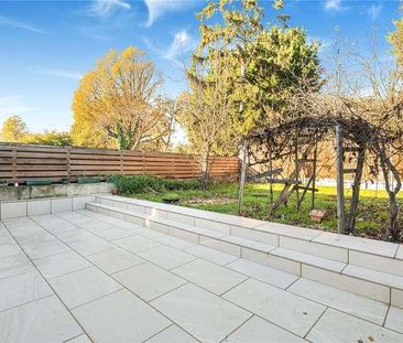 Meadway, Barnet, EN5 - Photo 1