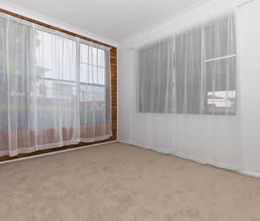 Neat Villa close to Warners Bay Village & foreshore - Photo 4