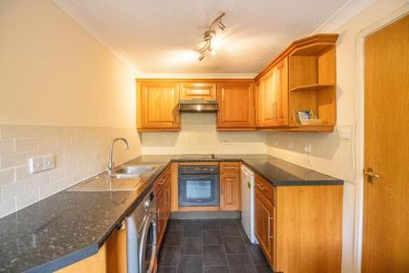 2 bedroom apartment to rent - Photo 5