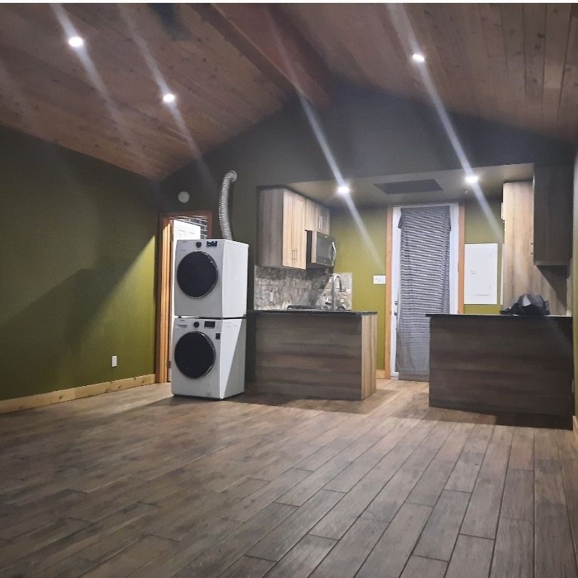 Coach house for rent in Toronto - Photo 1
