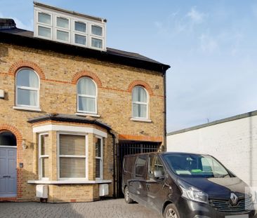 Birkbeck Road - Photo 2