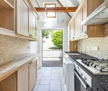 One Tree Hill Road, Guildford, GU4 - Photo 5