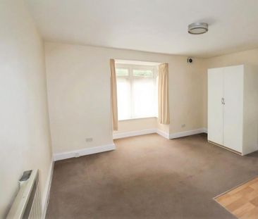 Studio to rent - Photo 6