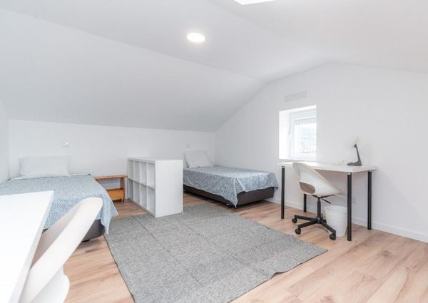 3 Quartos para estudantes junto ao Polo 2 em Coimbra