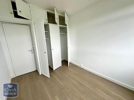 Location Appartement 4 pièces 72m² MONT ST AIGNAN 76130 - Photo 2