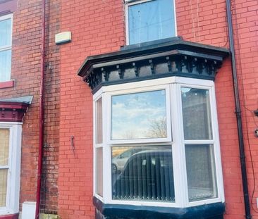 4 Bed Terraced House, South View Crescent, S7 - Photo 4