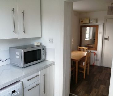 Room in a Shared House, Denman Road, SE15 - Photo 6