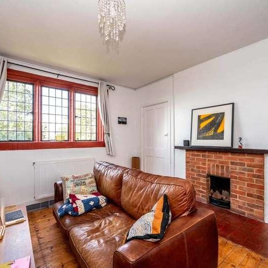 Abbot Road, Guildford, GU1 - Photo 1