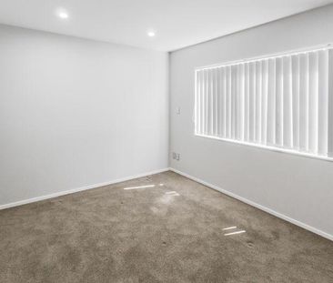 3 bedroom home for rent in Papatoetoe! - Photo 2