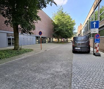 Vernieuwd 2-slaapkamerappartement te huur in Brugge - Photo 1