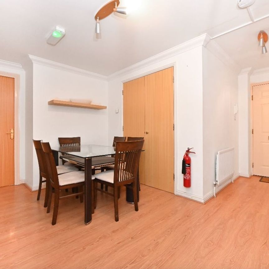 Room in a Shared Flat, Millennium Drive, E14 - Photo 1