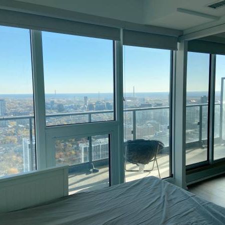 Furnished two bedroom condo for rent Downtown Toronto - Photo 3