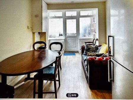 5 bedroom property to rent - Photo 3