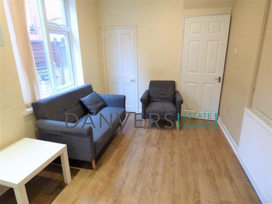 5 bedroom terraced house to rent - Photo 1