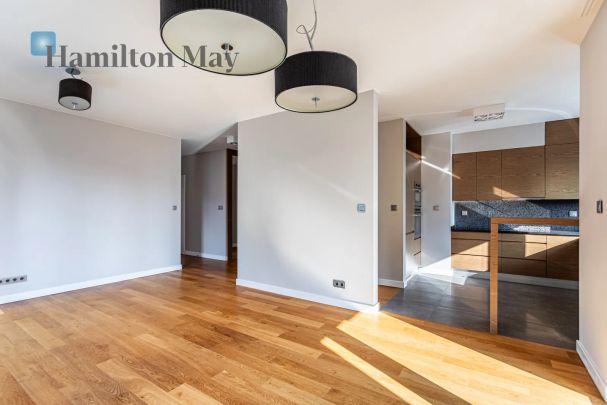 Luksusowy i przestronny apartament w samym centrum Warszawy - Zdjęcie 1